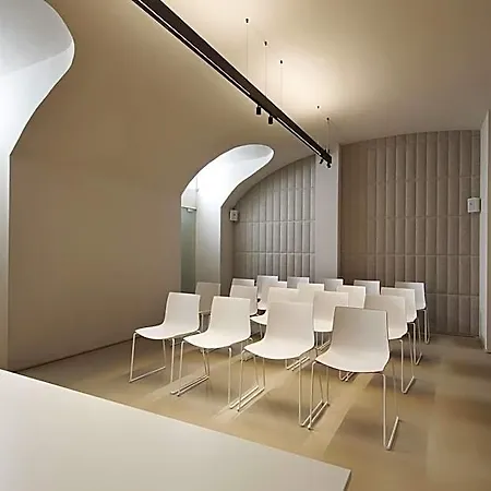 Opera 35 Hotel 3*