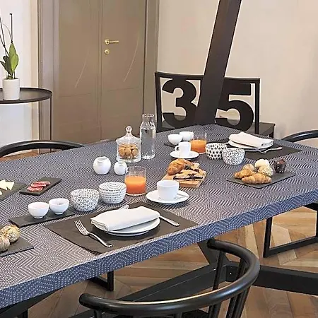 Opera 35 Hotel